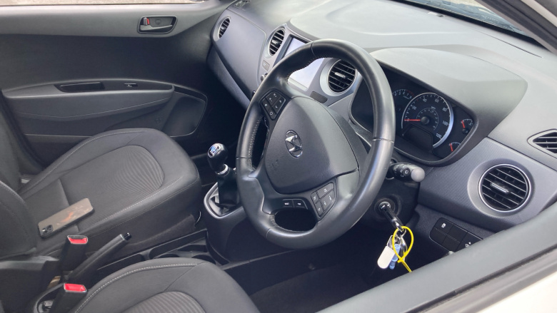 Hyundai i10 1.0 Play 5dr Petrol Hatchback